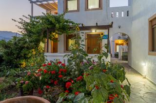 Akrotiri Apartments - 9