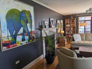 Art Lover's Retreat - Stunning 2br - Durham - 9
