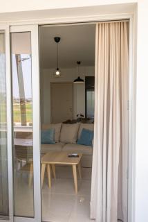 Hubstay - Tamara Gardens Suite with Swimming Pool - Livadhia - 8