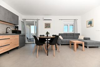 Lity Green Apt - Podglavica - 5