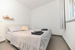 Lity Green Apt - Podglavica - 3