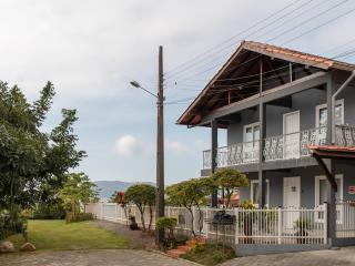 Unidade do térreo: casa à beira mar XJ6722 - São Francisco do Sul - 0
