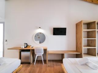 Orchard Retreat - Himare - 2