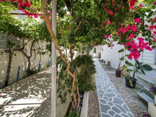 Orchard Retreat - Himare - 9