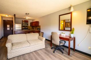 Red Lion Inn & Suites Vancouver - Vancouver - 1