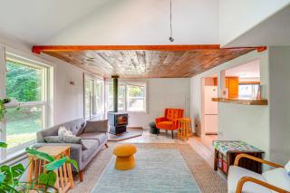 Near Mystery Falls Marblemount Cabin with Fireplace - - 9