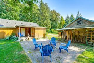 Near Mystery Falls Marblemount Cabin with Fireplace - - 0