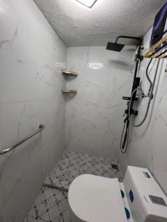 Twins staycation by wench in Cambridge condo - Cainta - 7