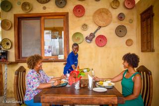 Chikachika Beach B&B - 7
