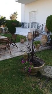 Garden House - Amarynthos - 5