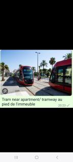 Grand Appartement, 2 ou 3 ou 4 pieces, tramway sur place, proche gare sncf St Augustin 5 min, aéroport à 7 min, plage ou Allianz riviera 10 min, palais nikaia 2 min , supermarché sur place, parking possible si disponible ou payant à 1000 metre - Nice - 0
