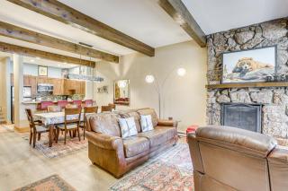Newly Upgraded Avon Condo with Pool and Hot Tub Access - 0