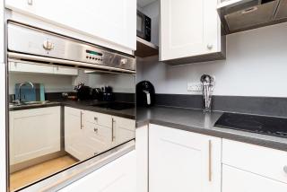 Bright & Stylish 2bed 7 Mins To Station & Shops - Basingstoke - 5