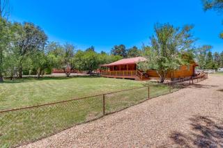 Walk to Rainbow Lake Cabin with Game Room and Yard - Lake of the Woods - 8