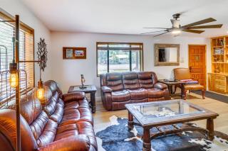 Walk to Rainbow Lake Cabin with Game Room and Yard - Lake of the Woods - 6