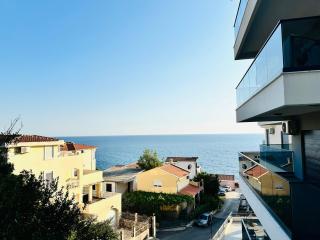 Swiss Luxury Appartement - Dobra Voda - 1