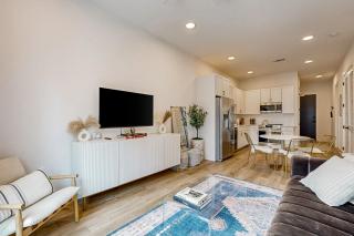 Jolene on Main 205 - 5