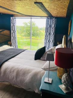 HERTFORD FARM Cabin with wood burner pet friendly fire pit bbq - Bramfield - 4