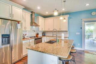 Close to Beaches Palm Coast Home with Deck! - Palm Coast - 3