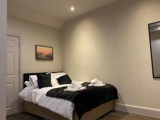 Stunning King Suite Apartment in the heart of Leeds City Center - Leeds - 7