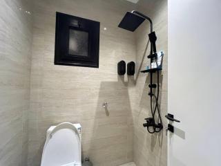 شقةبغرفة نوم وصالة وفناء خارجي - 8