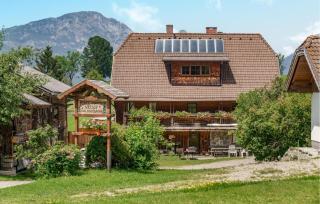Awesome Home In Aich With Wifi - 3