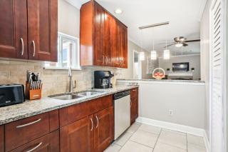 Warm 2-Story Townhome - Smyrna - 6