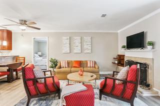 Warm 2-Story Townhome - Smyrna - 8