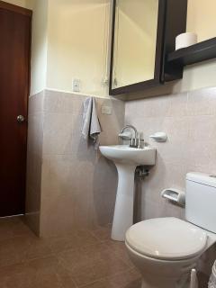 Suite 1 habitación, full amoblada con todo para que disfrutes de tu Estancia - Cuenca - 2