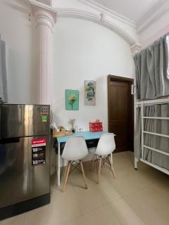 LushStay Private Dorm - Near Train Station - Free Water & Laundry - 9