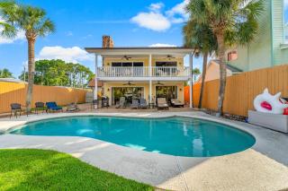 Tranquil Lagoon Beach House! Pool and Beach Nearby! by Dolce Vita Getaways! - Panama City Beach - 0