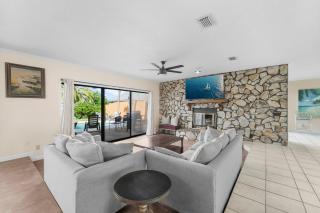 Tranquil Lagoon Beach House! Pool and Beach Nearby! by Dolce Vita Getaways! - Panama City Beach - 9