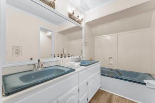 Tranquil Lagoon Beach House! Pool and Beach Nearby! by Dolce Vita Getaways! - Panama City Beach - 1