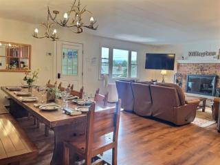DoubleDen- AC, Hot Tub, Fire pit, Grill, Game Room - Killington - 1