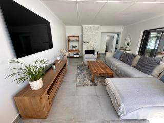 Beach House Bliss - Langebaan - 3