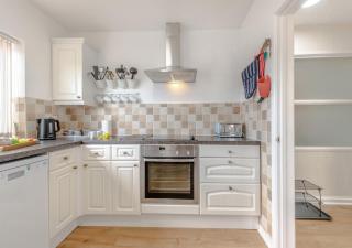 Ty Merlyn - Saundersfoot - 4