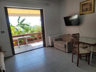 Newborn Apartment Dhermi with Pool - Dhërmi - 7