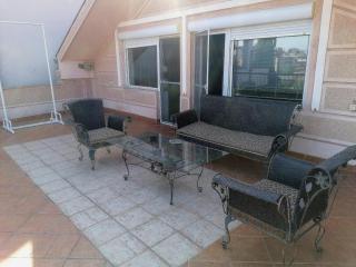 Bettsy Family Apartment - 8