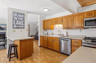 Lakefront Getaway- Hot Tub, Firepit & Fireplaces! home - 4