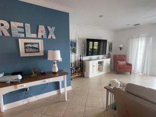 Waterfront luxury Villa 42 with sunset views and boat slip townhouse - Marathon - 2