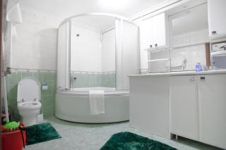 Large apartment in a quiet area - 8