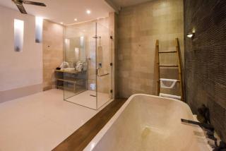 7to8BR 40 off special Brilliant Location - Seminyak - 2