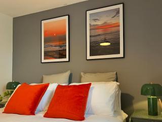 Modern Hatfield Apartment with Free Gated Parking - Hatfield - 6