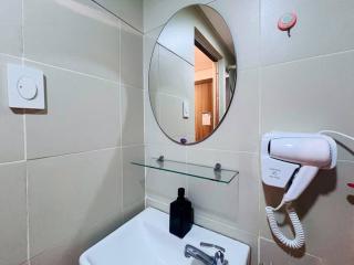 1BR Condotel with Balcony at FAME Residences #FM20 - 8