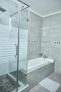Serene Haven Apartments II - 7