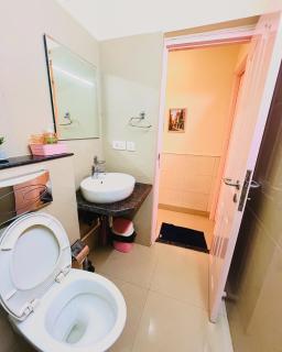The Magic Door Arpora, Luxury 1BHK, WiFi, Poolview, 4W Parking - 3