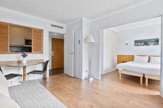 Grand appartement avec balcon - Proche Parc des Expo - Parking Privée - Issy-les-Moulineaux - 3