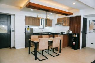 Avida Prime Suite with 3Bededrooms 35 - 2