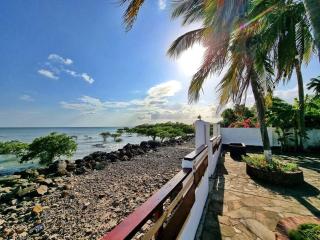 A beachfront property very near to Panama city - Veracruz - 0