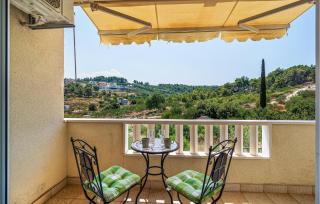 Lovely Apartment In Sutivan With Wifi - 6